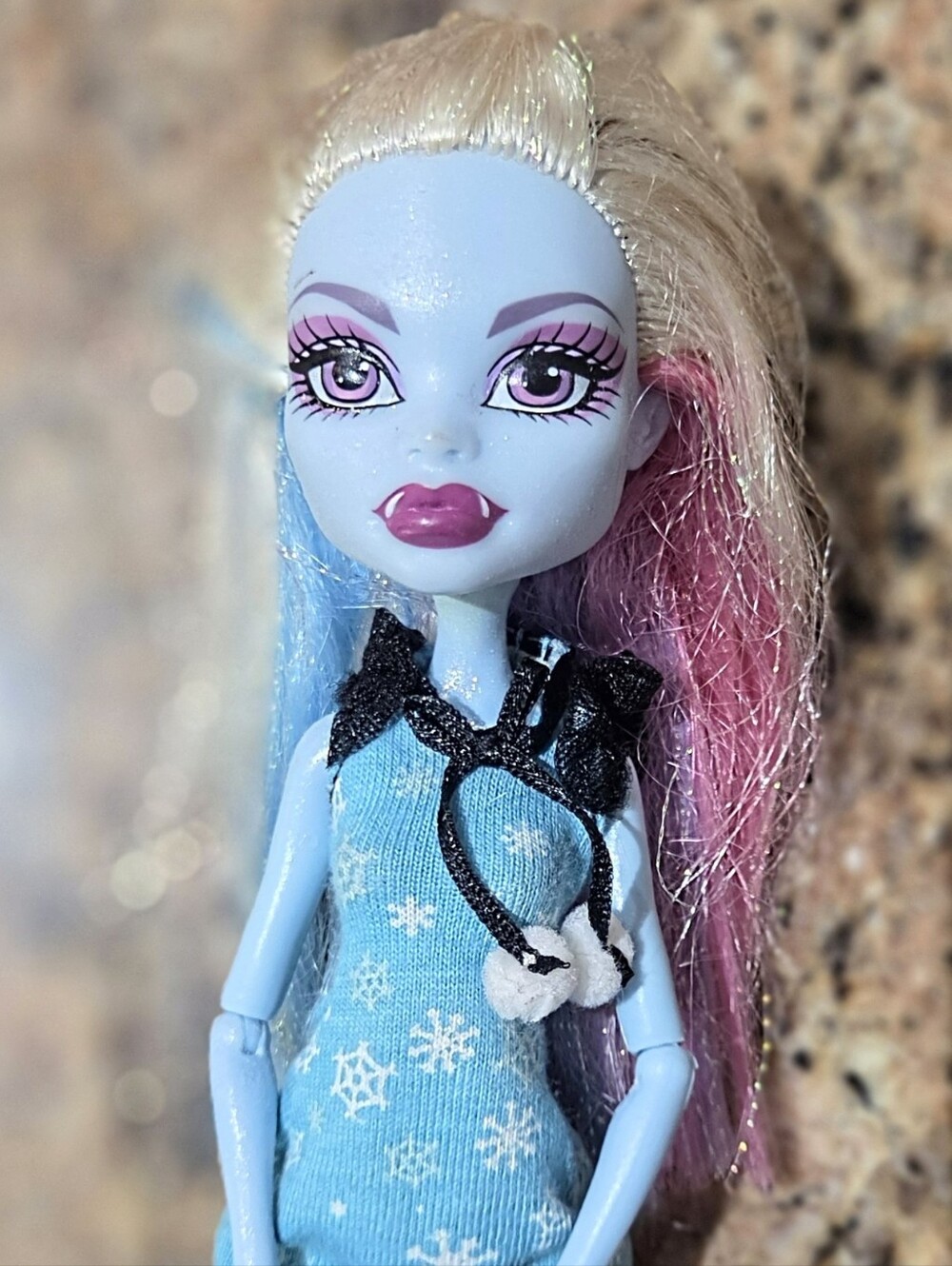 Monster High 11" Mattel Abbey Bominable Dead Tired Blue Doll Halloween
